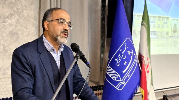 جلسه دوم هدایت تحصیلی ویژه پایه نهم دبیرستان دوره اول بعثت واحد۶ 