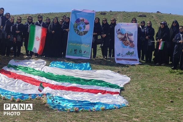 پاکسازی داوطلبانه محیط زیست توسط کارکنان مدارس طرح نو شهرستان پردیس