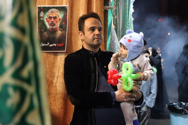 پذیرایی نوجوانان سید مرکز سلاله از منتظران ظهور در ایام فرخنده نیمه شعبان