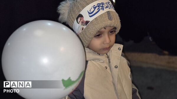 امضای پیمان جاودان دهه نودی‌ها با رهبر انقلاب و تداوم راه شهیدان