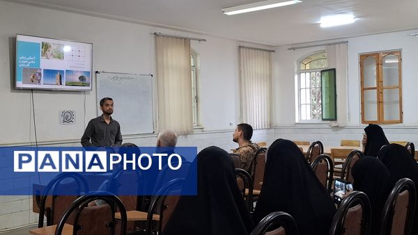 همایش کوله پشتی روایت جهاد در کهک 