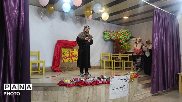 گرامیداشت مقام معلم در کانون پرورش فکری گلوگاه 