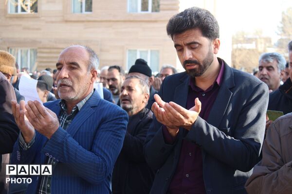 نماز عید سعید فطر در باغ ملی شهرستان سملقان