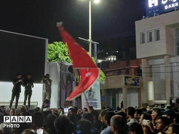 مردم با شعار «مرگ بر آمریکا» تجدید بیعت کردند
