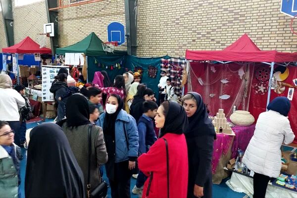 یلدایی به یاد ماندنی در مدرسه البرز رودهن