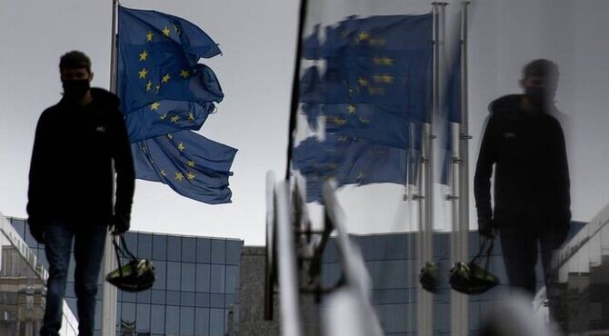 اتحادیه اروپا: از منافع خود در برابر آمریکا دفاع می‌کنیم