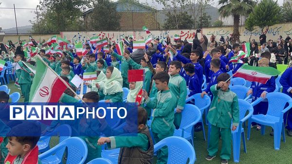 برگزاری جشن غنچه‌ها در آمل 