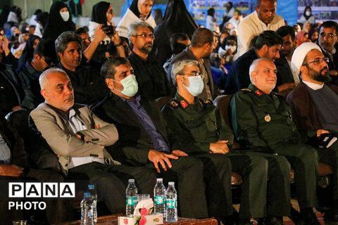  یادواره شهدای دانش‌آموز شجره طیبه میناب در شهر شمیل بندرعباس