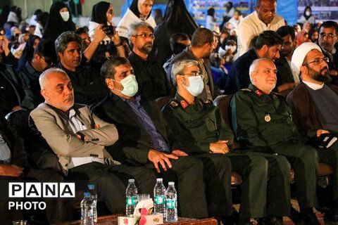  یادواره شهدای دانش‌آموز شجره طیبه میناب در شهر شمیل بندرعباس