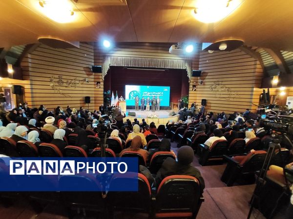 همایش کتاب و کتابخوانی در سالن میلاد شهرداری کرج 