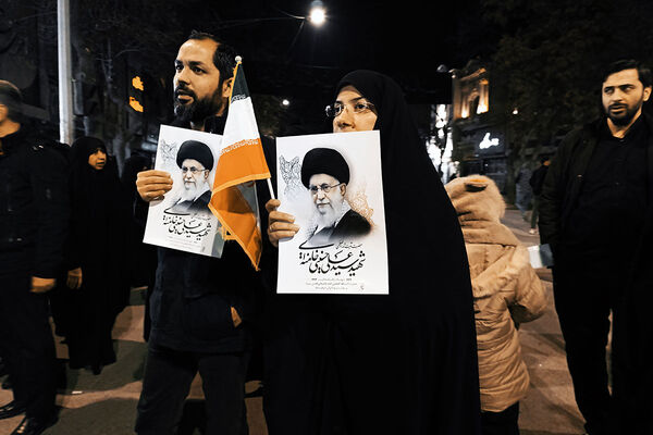 حضور ملت غیور بجنورد در شهرستان بجنورد  پی شهادت رهبر انقلاب 