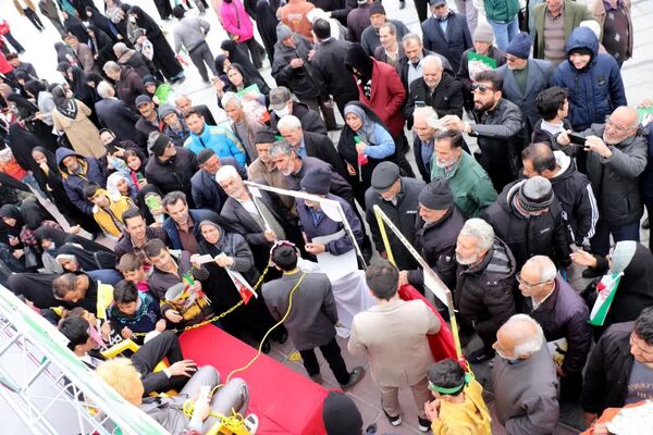 گروه تئاتر پانا  با نام ‘منتظران ظهور’ در روز 22 بهمن نمایش جذابی را به اجرا درآورد