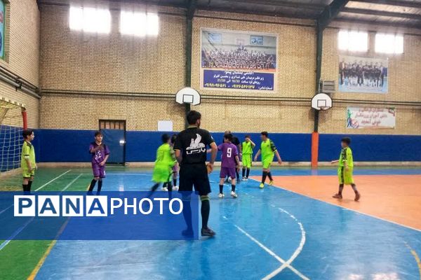 رقابت دوازده تیم فوتسال در پیشوا؛ آیت‌الله مشکینی و خورشید هشتم در فینال