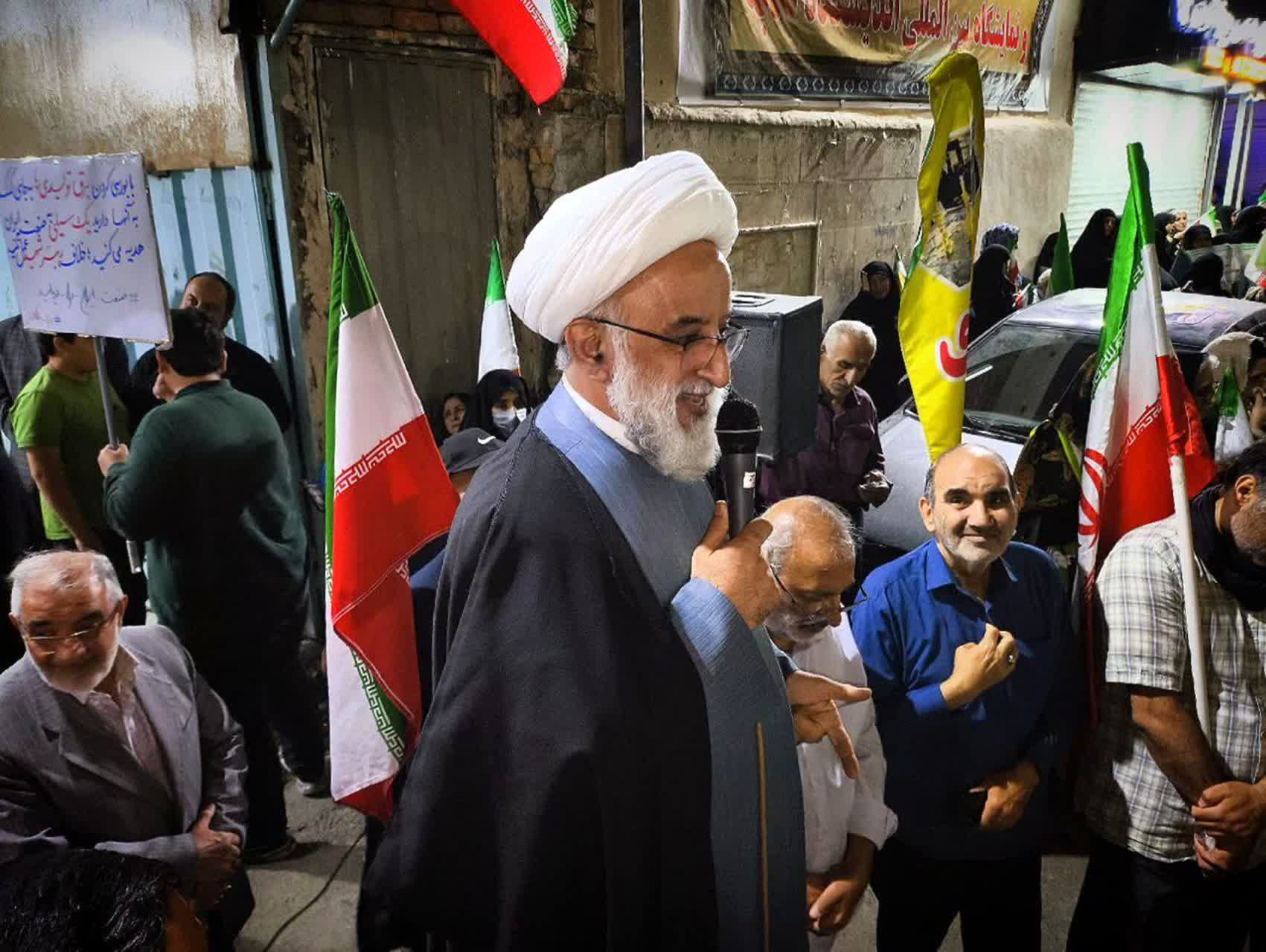 شما ملت ایران هر کدامتان یک مسلم بن عقیل هستید