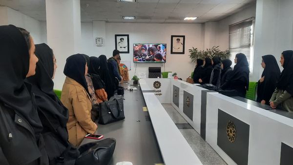 رونمایی از کتاب ریاضیات پیشرفته در کتابخانه مرکزی بجنورد 