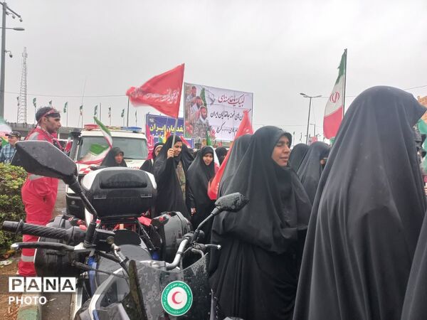 خدمت‌رسانی جمعیت هلال‌احمر کرج در اجتماع بزرگ «جان‌فدایان» 
