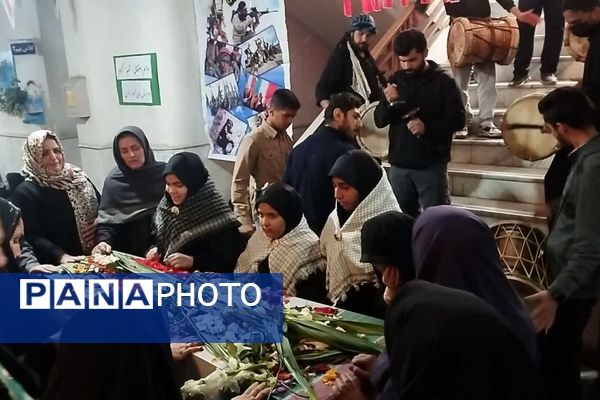 تشییع شهید گمنام در مدارس ناحیه 4 شیراز