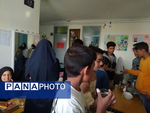 برگزاری بازارچه دانش‌آموزی در مدرسه امیرکبیر ایجرود