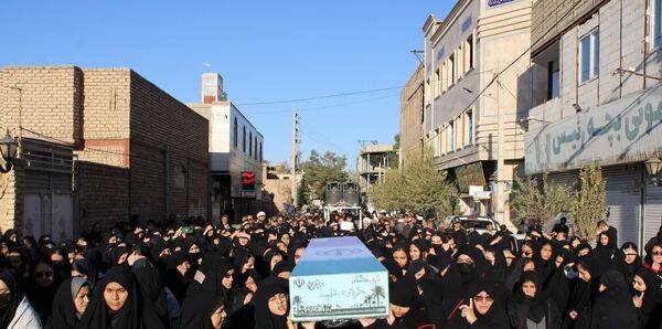 تشییع  پیکر مطهر شهید خوشنام در شهرستان خلیل آباد 
