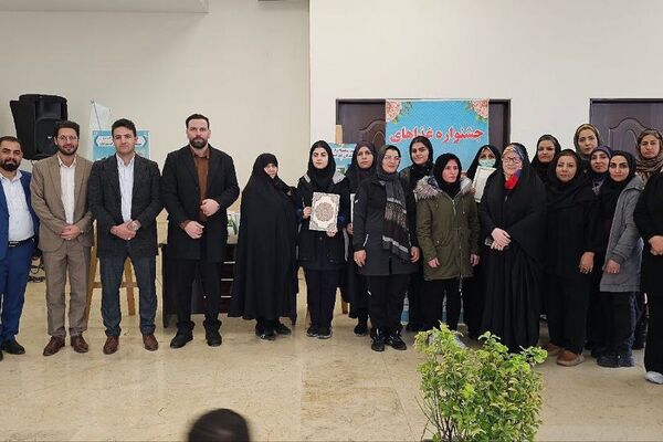جشنواره غذاهای بومی محلی در سرای محله نسیم شهر
