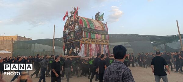 شکوهِ سوگ در پناهِ قدمگاه علی (ع)؛ نخل‌گردانی، بازخوانیِ پیوندِ عشق و ارادت