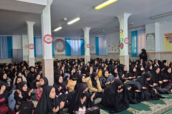 نوای فاطمی در مدارس پیشوا طنین‌انداز شد