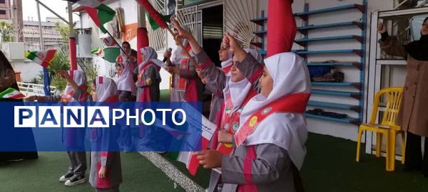 دانش‌آموزان دبستان دخترانه شاهد محمودآباد شعار مرگ بر اسرائیل سردادند