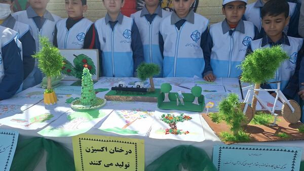 مراسم روز درختکاری در دبستان استاد شهریار 