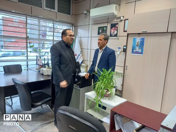 فرماندار اسدآباد از بانک‌های شهرستان بازدید کرد