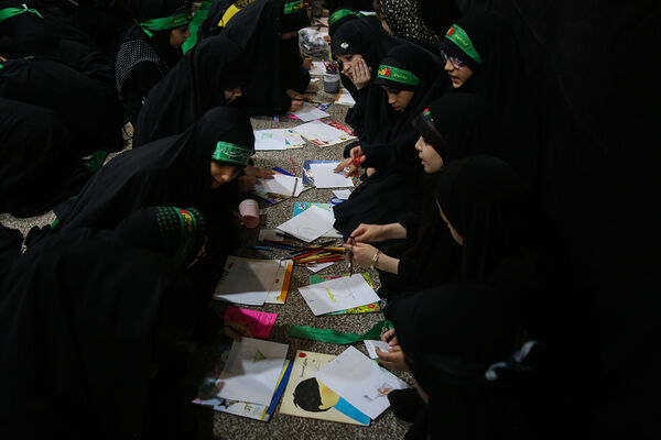 عزاداری کودکان هیات «زیر گنبد طلا» برای دختر سه ساله امام حسین(ع)