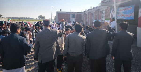 زنگ انقلاب در مدارس رودبار جنوب به صدا درآمد 