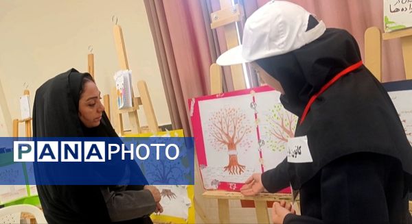 اختتامیه کانون یاریگران زندگی در دبیرستان ۱۵ خرداد 