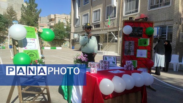 جلسه آموزش  پیشگیری از آسیب‌های اجتماعی در نیشابور