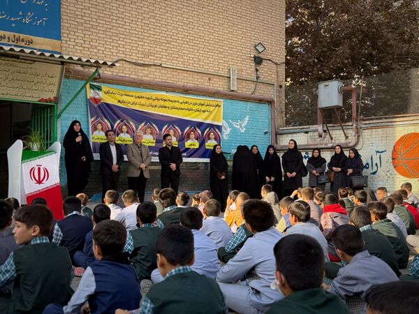 افتتاح کتابخانه در دبستان شهید اسلامی تبادکان 