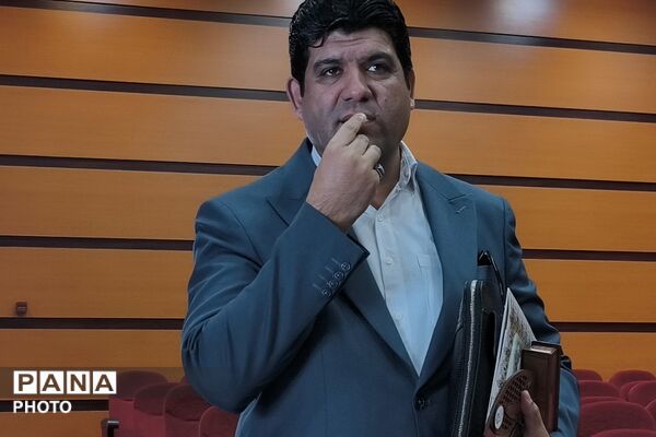 جلسه فصلی مدیران ناحیه دو بهارستان در سالن اجتماعات سجادیه
