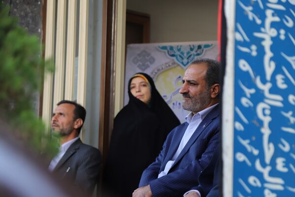 نواختن زنگ آغاز سال تحصیلی با حضور وزیر دادگستری 