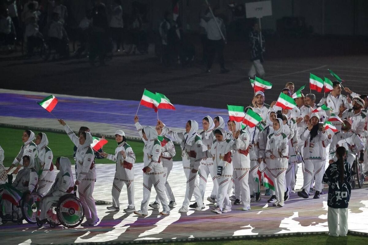 کاروان ۱۶۶ نفره ایران با نام «جان‌فدایان ایران قوی» در مراسم افتتاحیه بازی‌های پاراآسیایی ناگویا+عکس