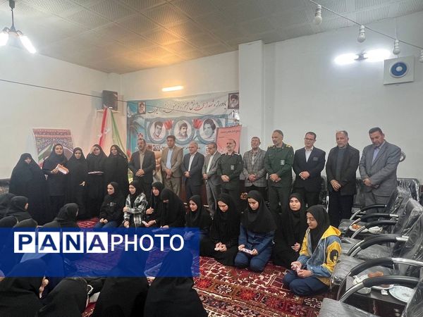 عطر شهدا در مدرسه ابراهیمی دریانی پیچید