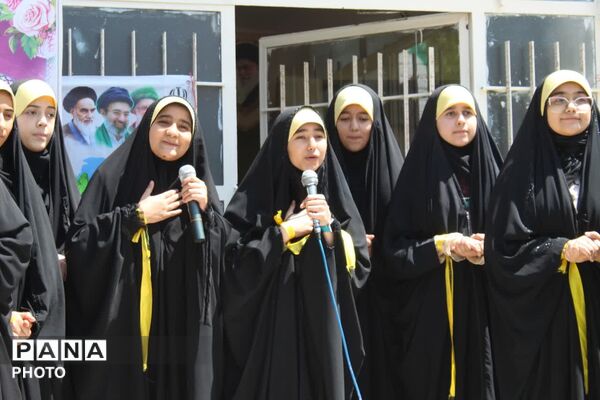 زنگ سپاس معلم در فاروج به صدا در آمد 