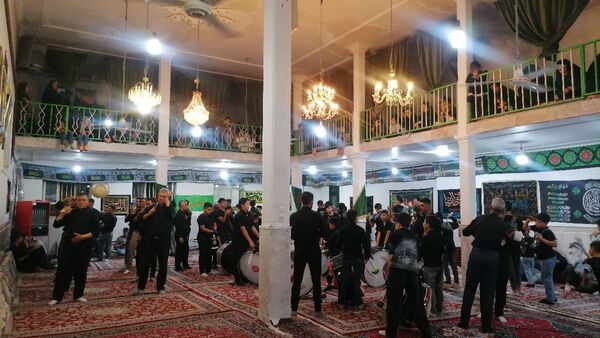 هیئت  زنجیر زنی و عزاداری اباعبدالله الحسین علیه السلام  بار درشب هفتم محرم  
