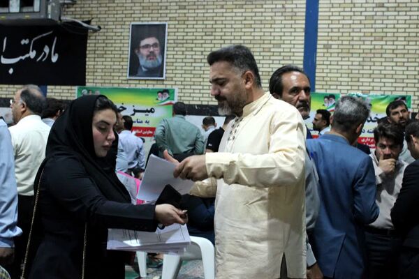 برپایی میز خدمت در گچساران