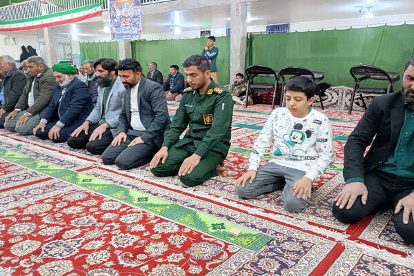  شبی با قرآن کریم در مسجد جامع شهر بار 