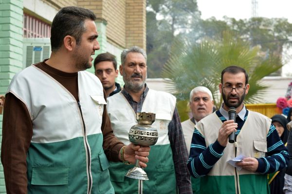 حضور خادمان رضوی در مدرسه قدر بهارستان‌دو