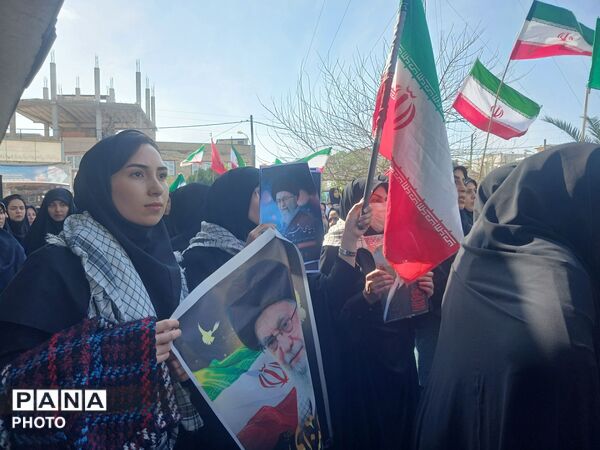 اجتماع پرشور فرهنگیان و دانش آموزان گالیکش