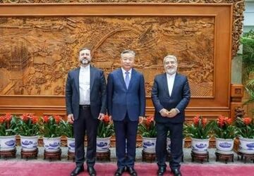 رایزنی معاونان وزرای خارجه ایران و چین درباره امنیت منطقه‌ و وضعیت تنگه هرمز