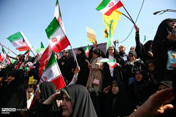 رزمایش «دختران جان فدای ایران»