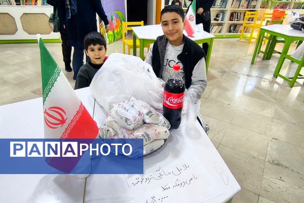 غرفه کار آفرینی و غرفه بازی به مناسبت دهه فجر در کانون پرورش فکری اندیشه