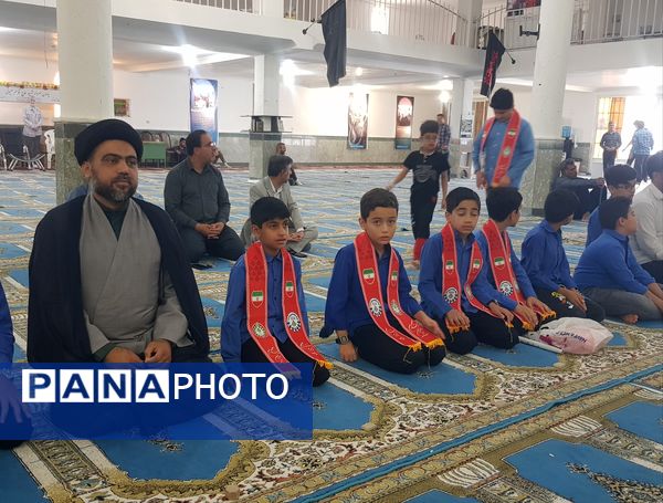 میز خدمت آموزش و پرورش در نماز جمعه