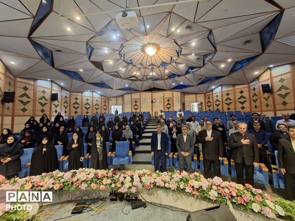 مدارس کانون پویندگی در عرصه تعلیم و تربیت هستند