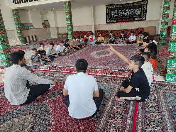 کلاس‌های قرآن کریم در مسجد امام علی (ع) ده‌محسن 